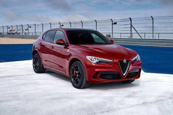 2022 Alfa Romeo Stelvio Review & Ratings | Edmunds
