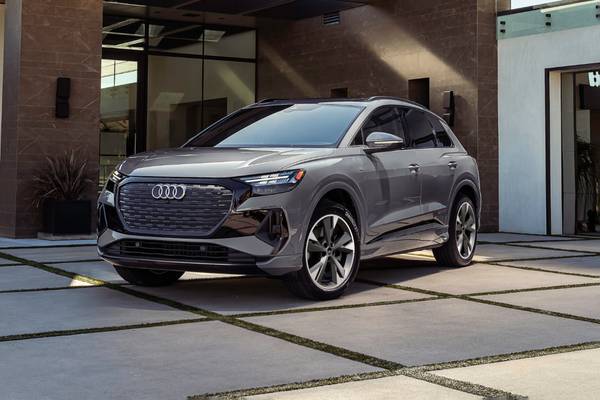 2023 Audi Q4 e-tron Review & Ratings | Edmunds