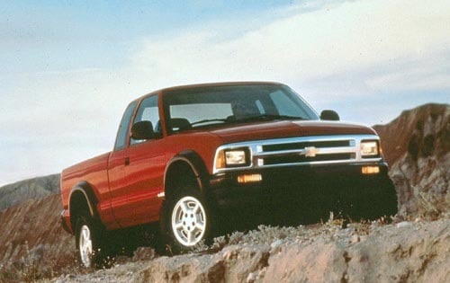 1997 Chevrolet S-10 2 Dr LS 4WD Extended Cab SB