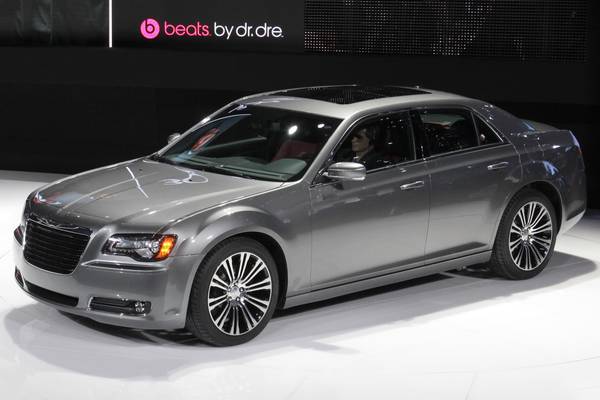 2012 Chrysler 300 S V6