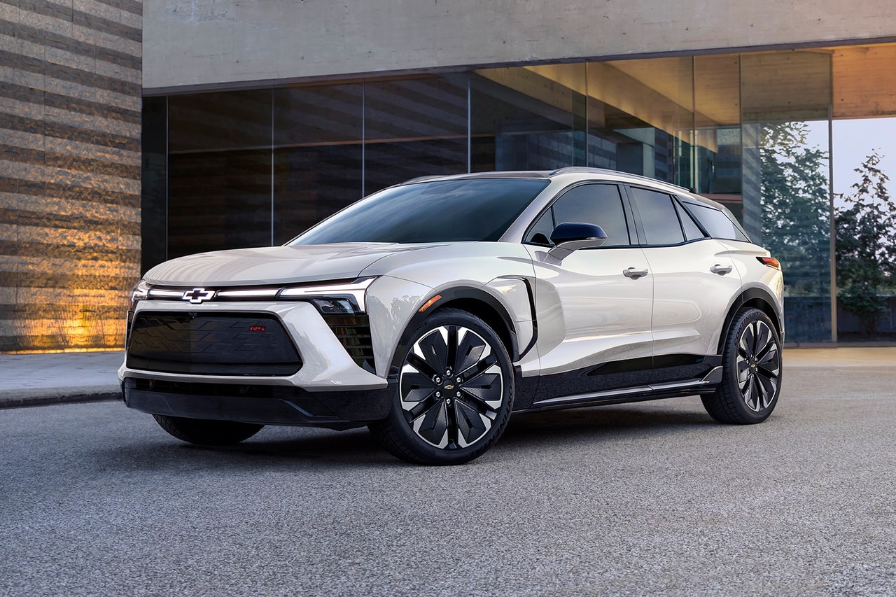 2024 Chevrolet Blazer EV front