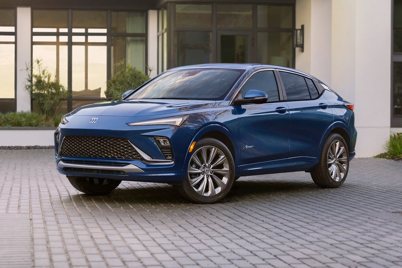 2024 Buick Envista front three-quarters view