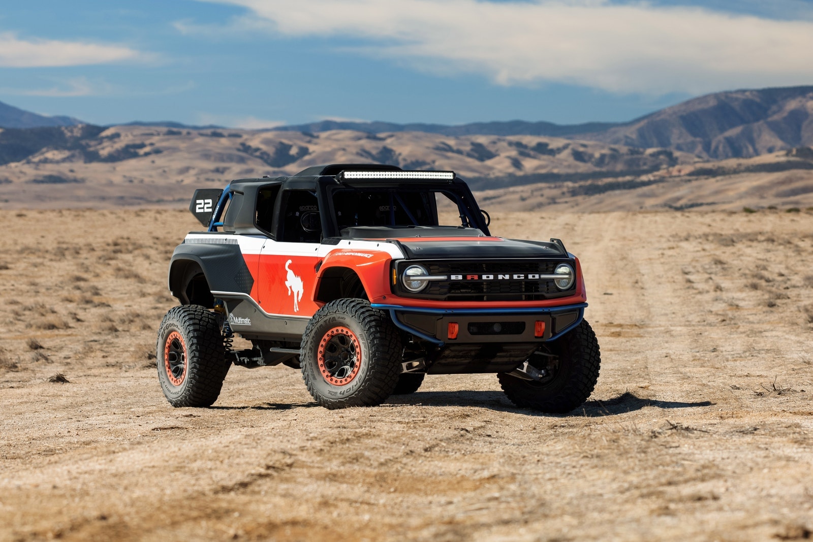 2023 Ford Bronco DR front three-quarters view