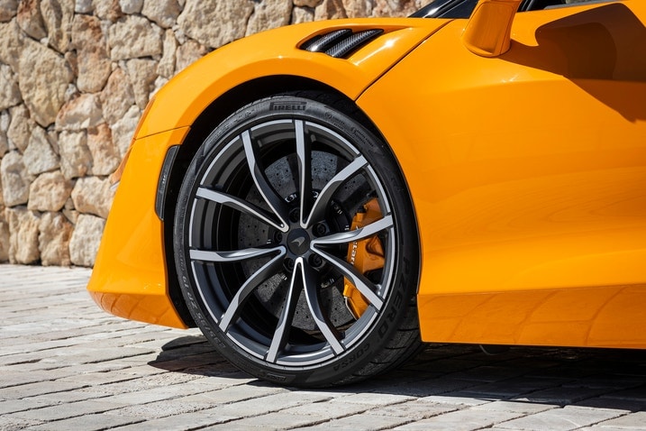 2025 McLaren Artura Spider 021.JPG