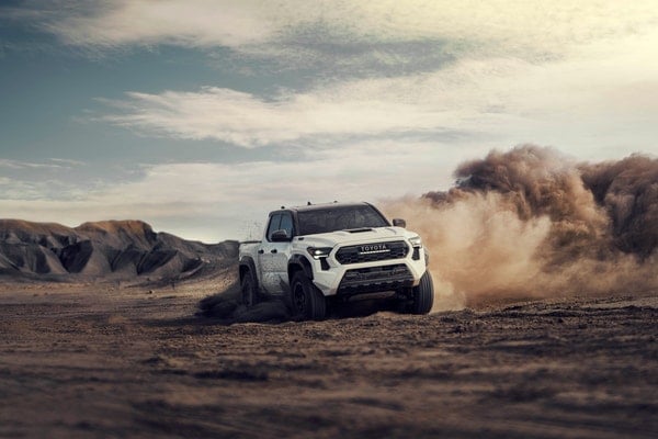 2024 Toyota Tacoma Revealed: This Taco Packs a Spicy Hybrid