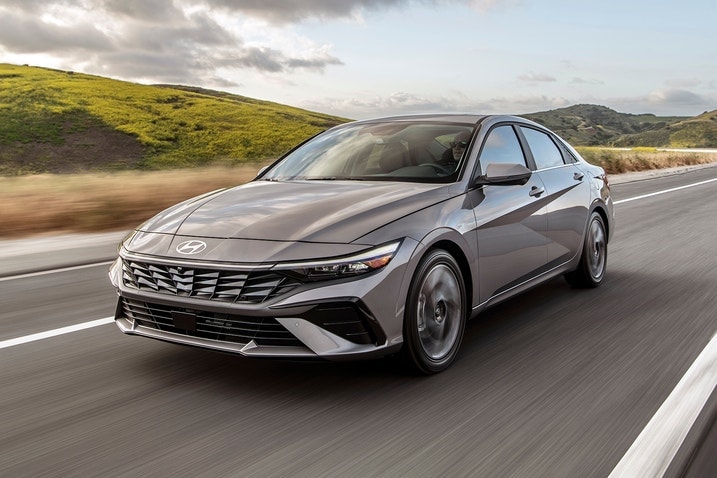 2024 Hyundai Elantra front