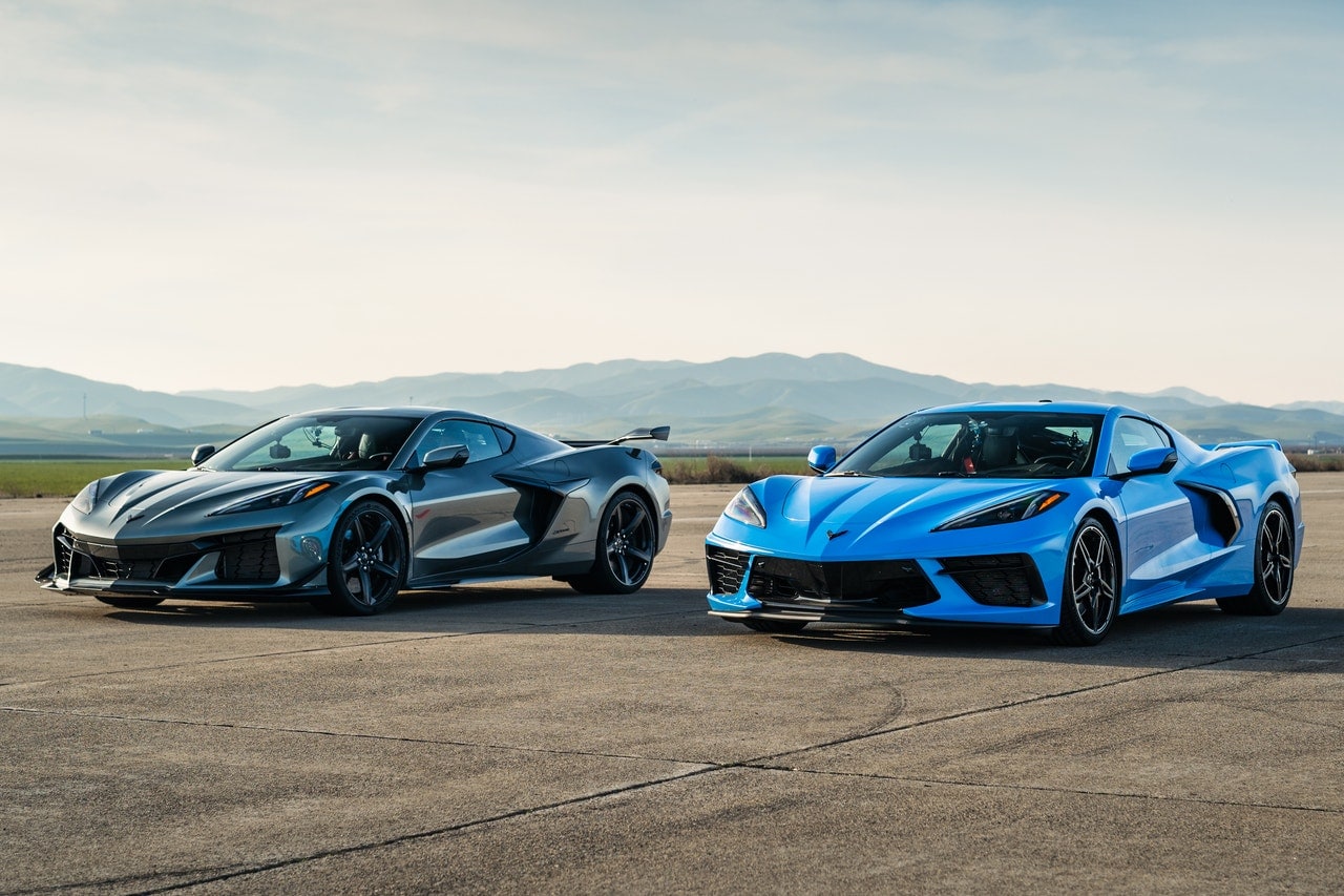 Corvette Stingray vs. Corvette Z06 exterior shot