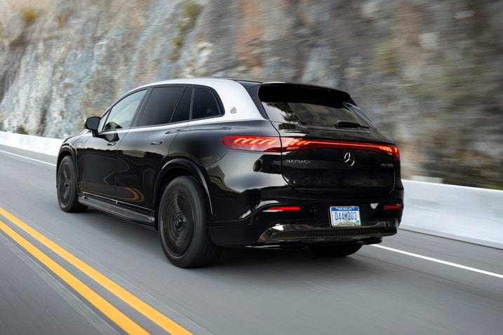 2024 Mercedes-Maybach S680 SUV rear 3/4