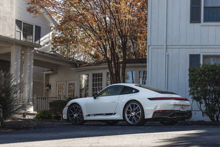 2025 Porsche 911 Carrera T in profile
