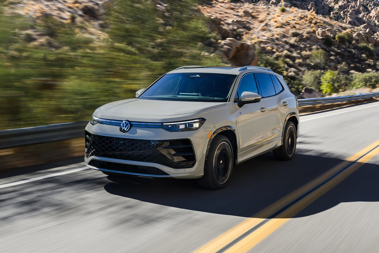2025 Volkswagen Tiguan driving