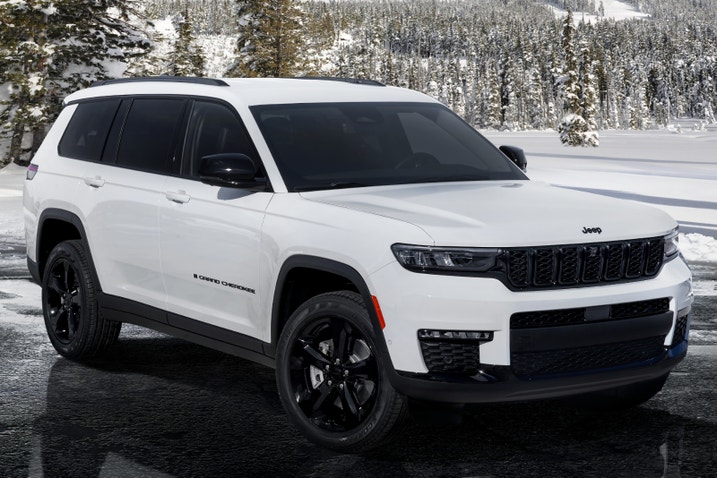 2023 Jeep Grand Cherokee L Limited with Black package front