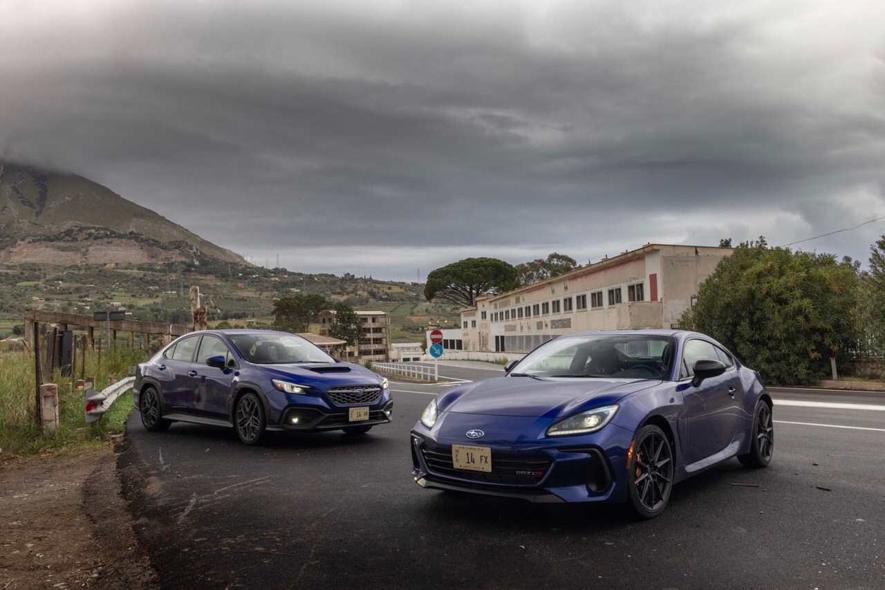 2024 Subaru BRZ tS and WRX TR group photo