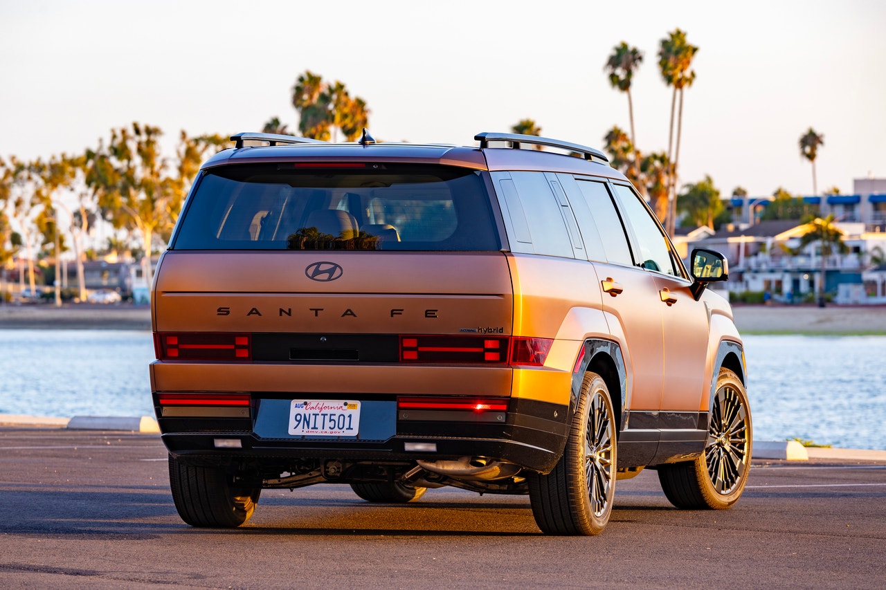 2024 Hyundai Santa Fe Hybrid Calligraphy AWD Rear 3/4