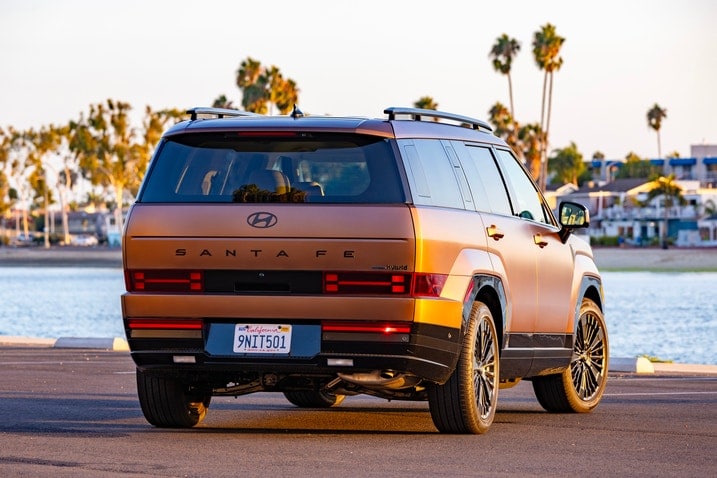 2024 Hyundai Santa Fe Hybrid Calligraphy AWD Rear 3/4