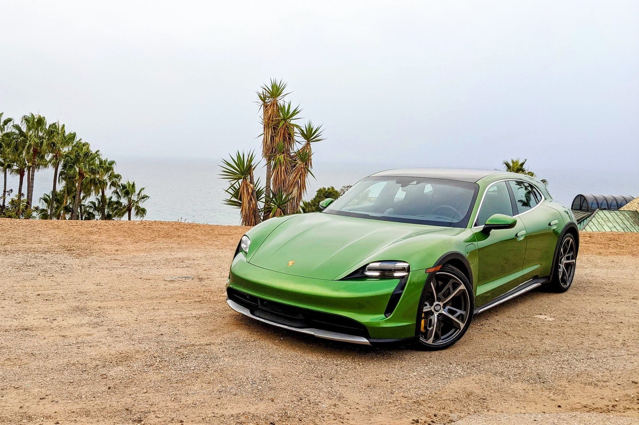 Porsche Taycan Cross Turismo