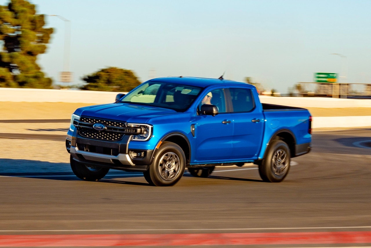 2024 Ford Ranger V6 driving
