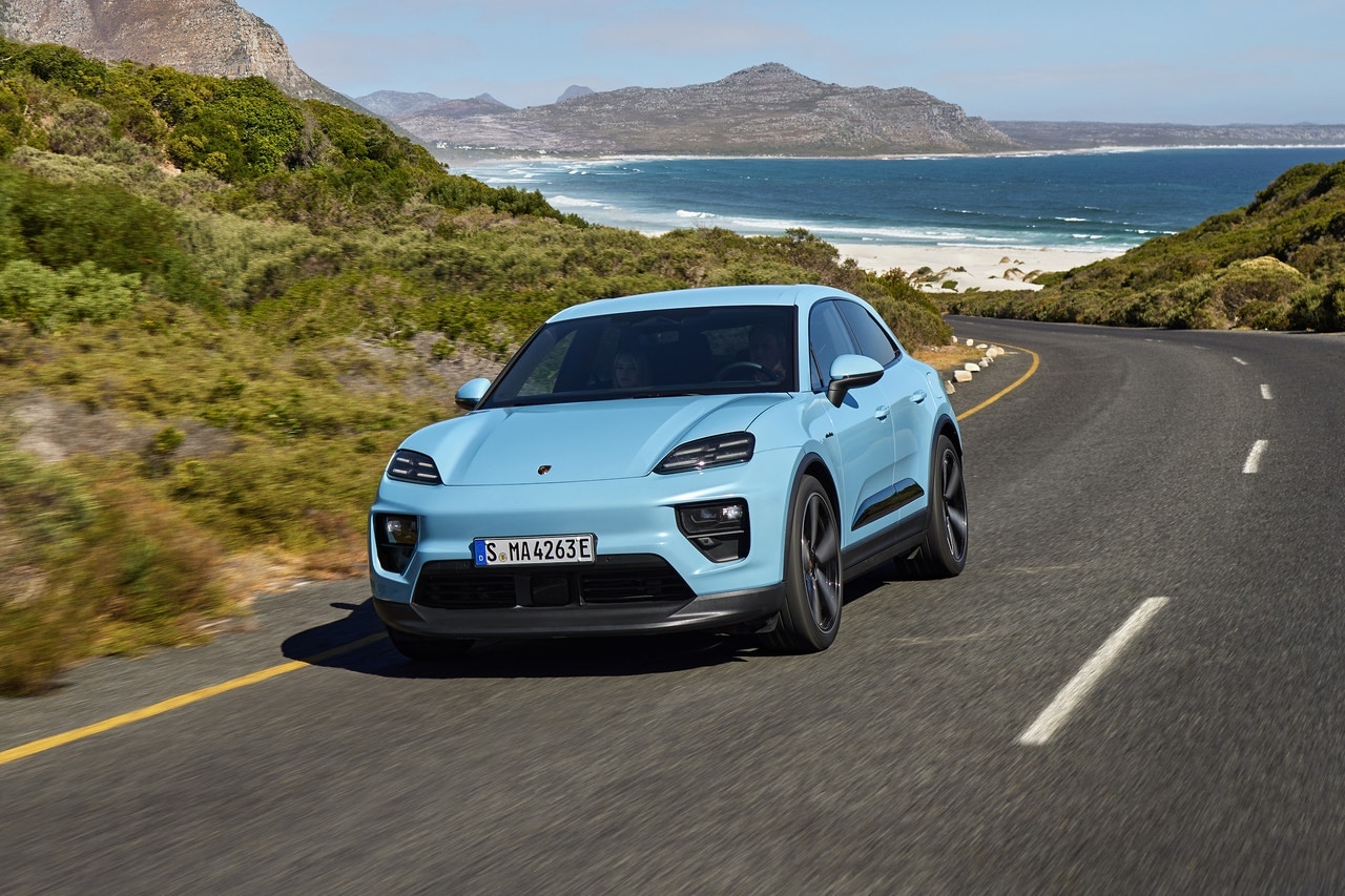 2025 Porsche Macan EV front