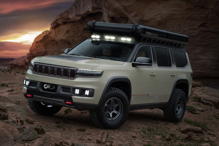 Jeep Grand Wagoneer Overland concept front