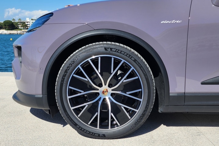 2024 Porsche Macan EV wheel