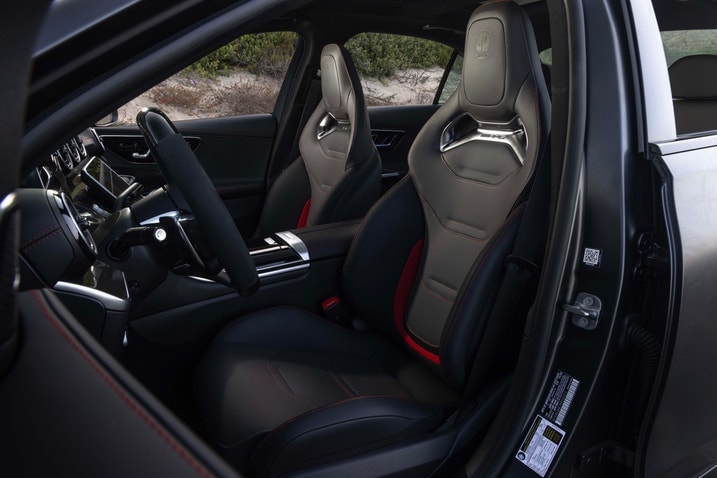 2024 Mercedes-AMG C 63 E Performance seats