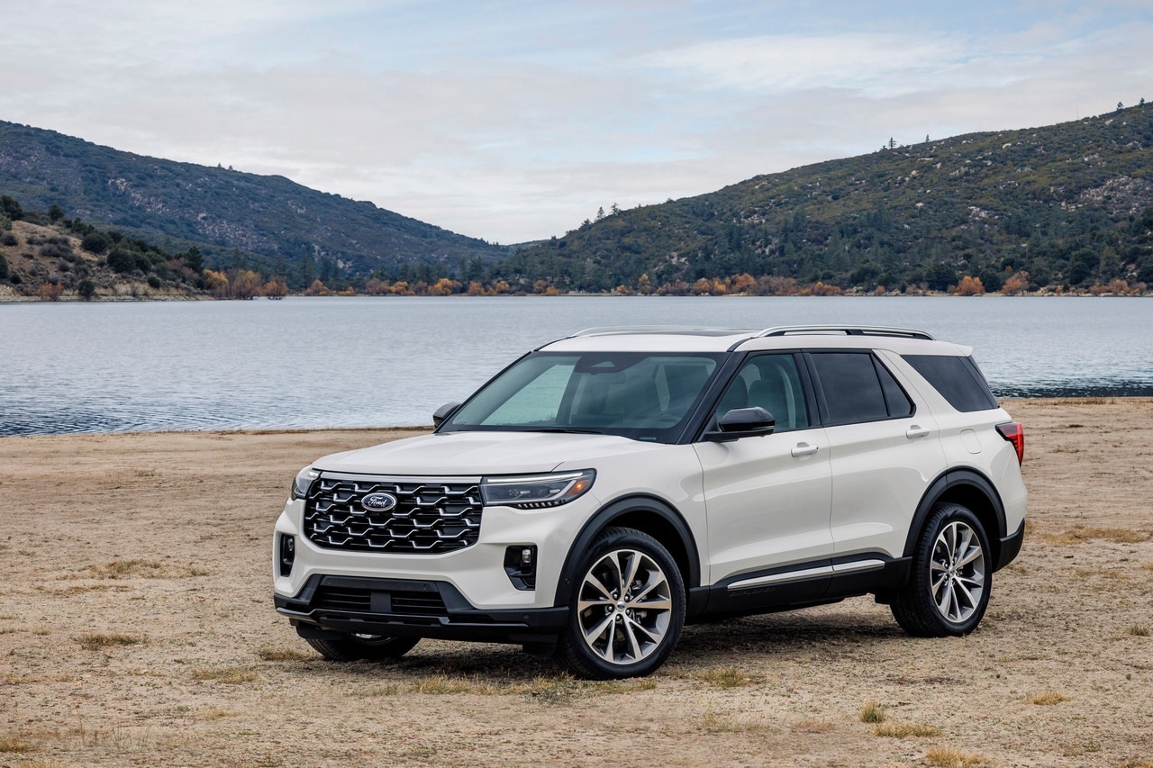 2025 Ford Explorer First Look: New Looks and More Tech | Edmunds