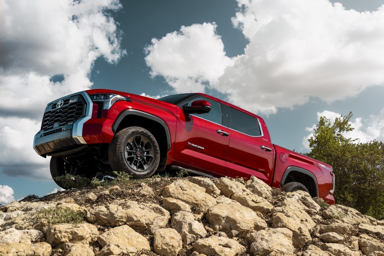 Toyota Recalls 102,000 Tundras and Lexus LXs for Engine Issues