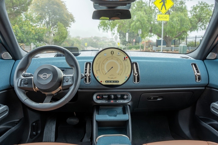 2025 Mini Countryman S All4 dashboard
