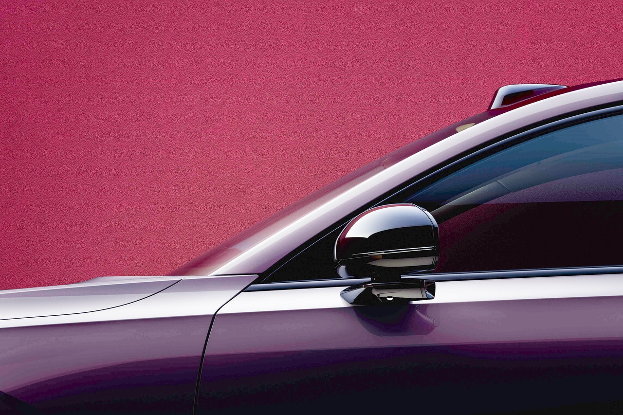 Volvo ES90 Teaser Image overexposed