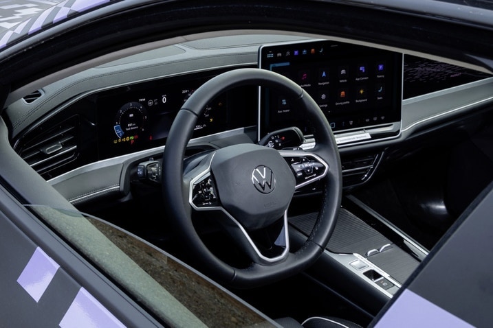 2024 Volkswagen Passat interior