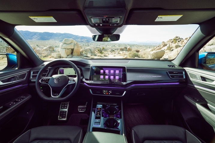 2024 Volkswagen Atlas Sport front interior