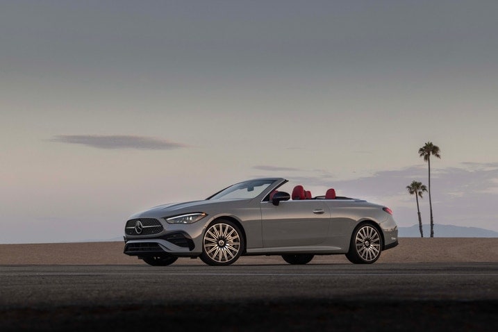 2024 Mercedes-Benz CLE Cabriolet front 3/4