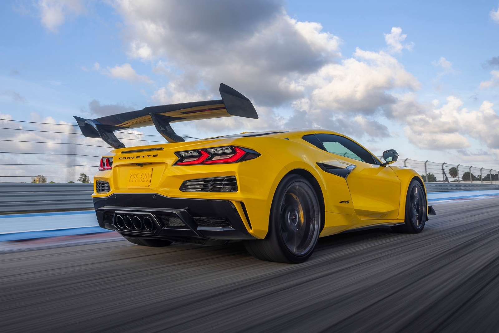2025 Chevy Corvette ZR1 Pricing 175K Base, 206K Loaded