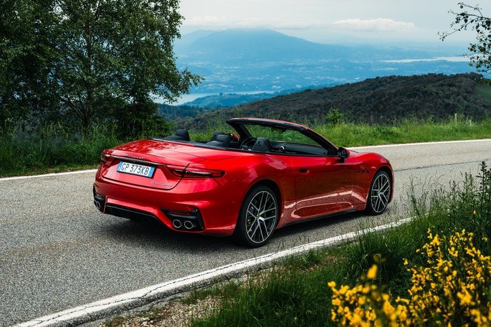 2025 Maserati GranCabrio Trofeo rear 3/4