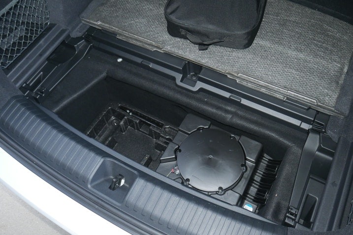 Audi Q6 E-Tron under floor storage