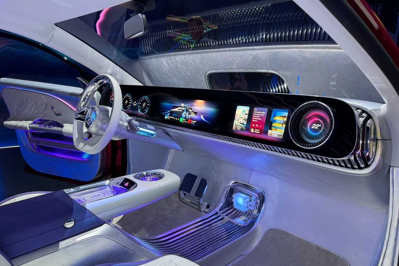 Mercedes-Benz dashboard concept