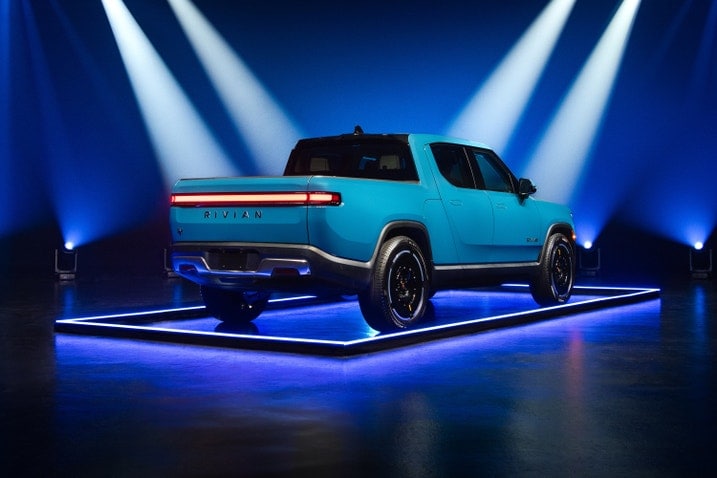 2025 Rivian R1T rear 3/4