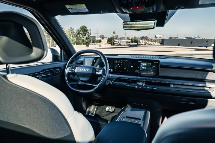 2024 Kia EV9 GT-Line interior dashboard