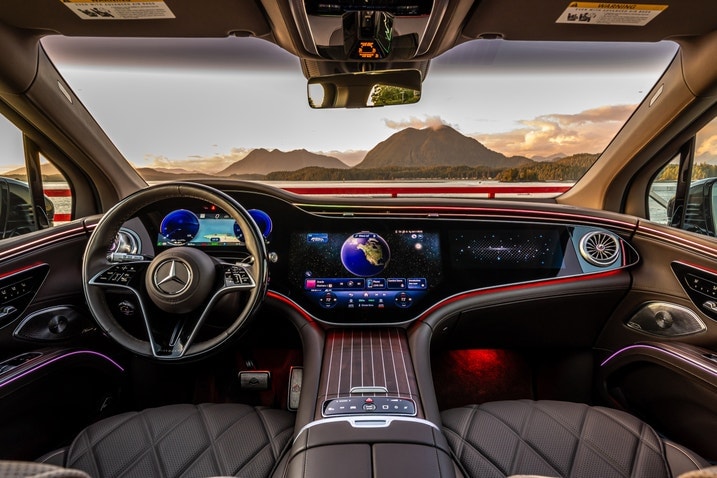 2024 Mercedes-Maybach S680 SUV dashboard
