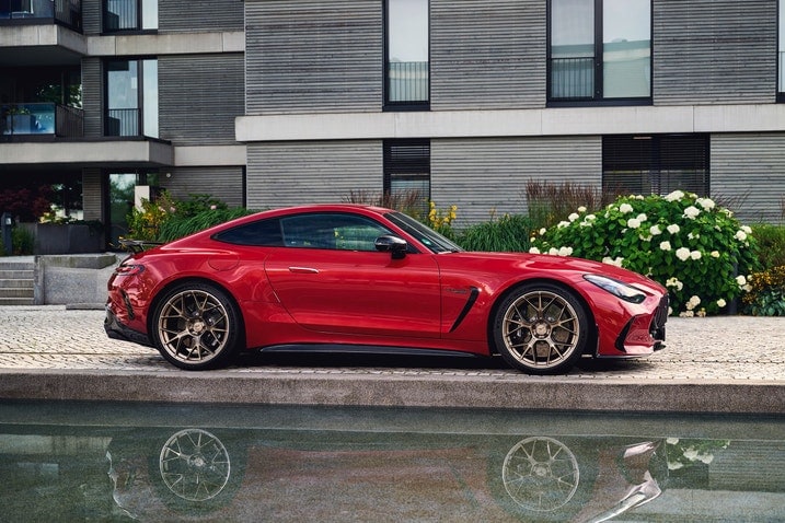 2025 Mercedes-AMG GT 63 S E Performance profile