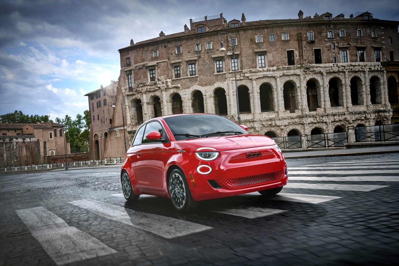 2024 Fiat 500e hero