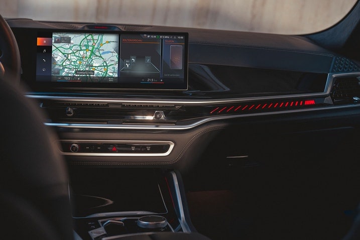 2024 BMW X6 console