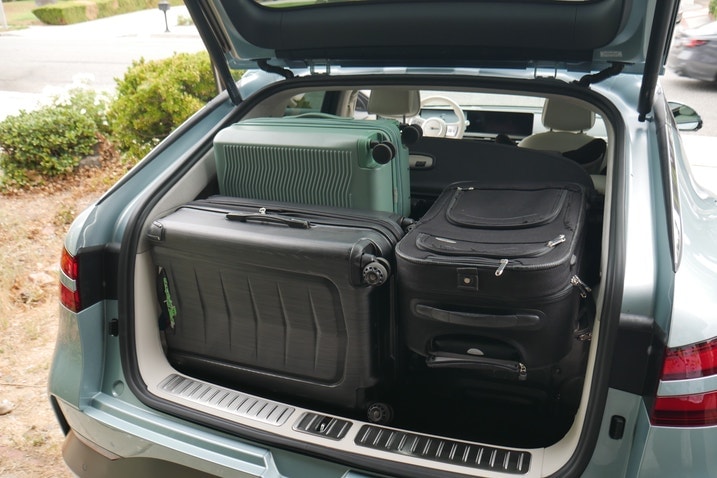 Five suitcases in Genesis GV60 cargo area
