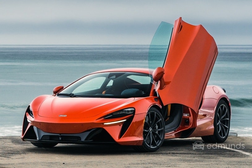 2023 McLaren Artura