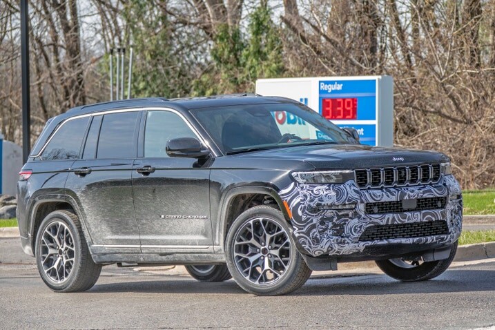 2026 Jeep Grand Cherokee Spy Shots