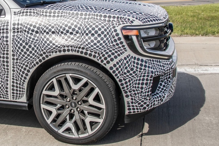 2025 Ford Expedition wheel
