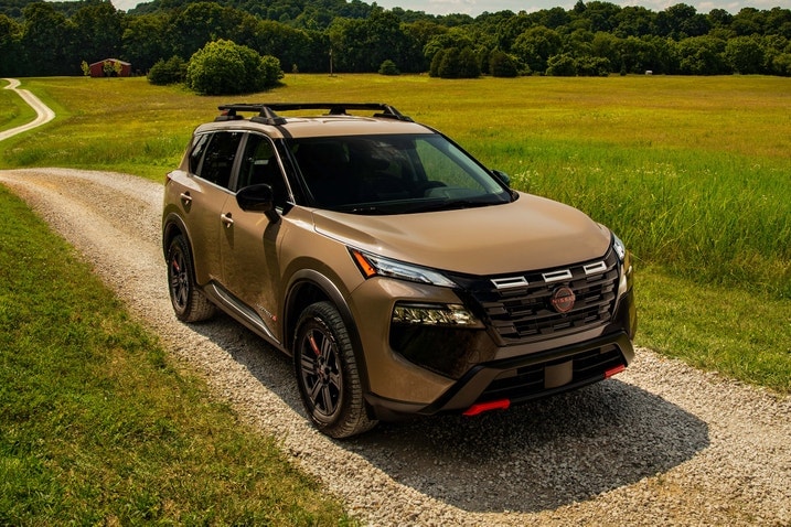 2025 Nissan Rogue Rock Creek front 3/4