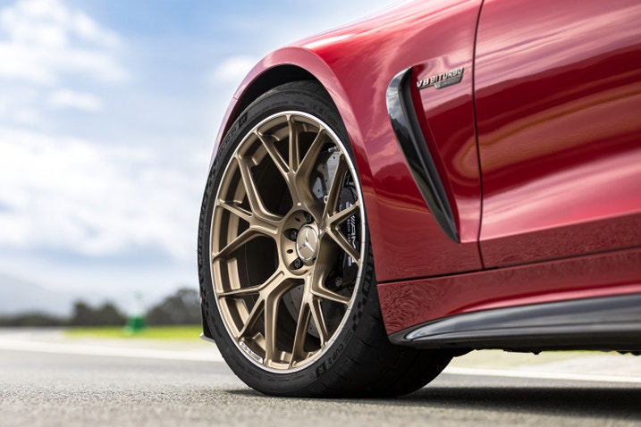2025 Mercedes-AMG GT Pro wheel