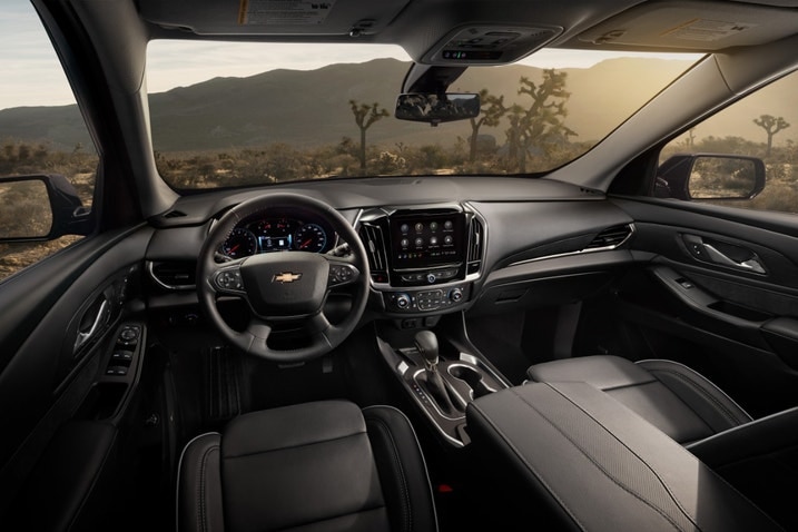 2023 Chevrolet Traverse interior overhead