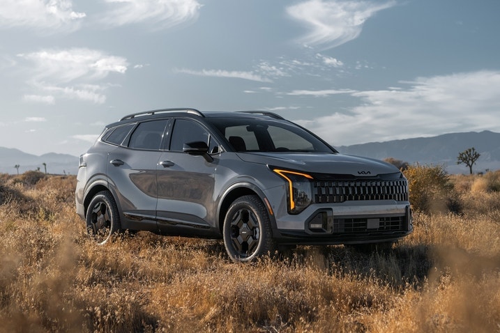 2026 Kia Sportage front 3/4