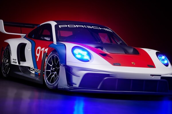 Porsche Reveals New Million-Dollar 911 GT3 R Rennsport and It's Ridiculous
